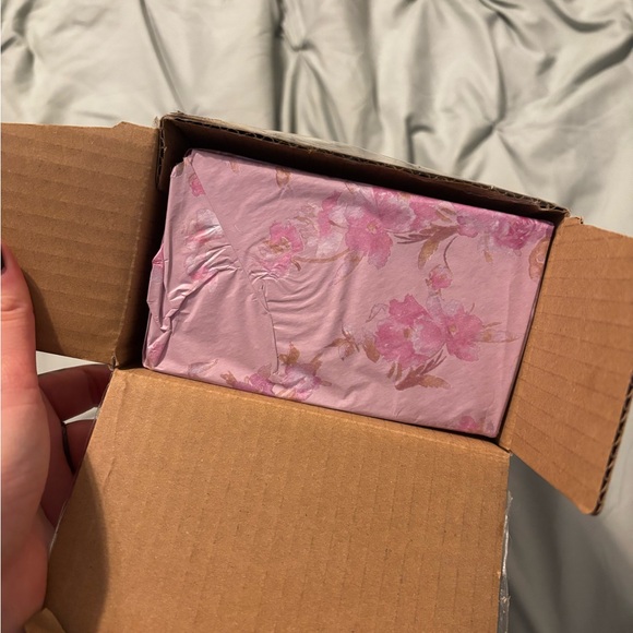 THE STANLEY X LOVESHACKFANCY ALL DAY SLIM BOTTLE | 20 OZ - Picture 5 of 6